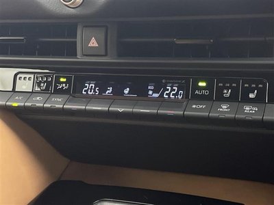 TOYOTA CROWN SPORT - 9