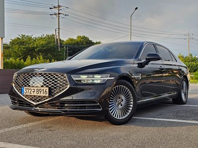 2020 Genesis G90 — фото 5