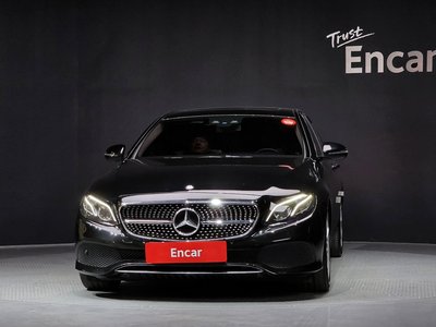 MERCEDES-BENZ E-CLASS - 2
