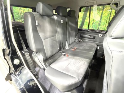 TOYOTA LAND CRUISER 70 - 8