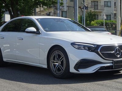 MERCEDES-BENZ E-CLASS - 3