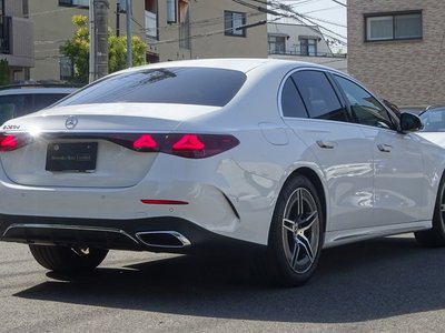MERCEDES-BENZ E-CLASS - 4