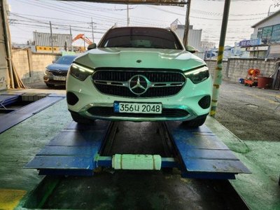 MERCEDES-BENZ GLC - 1