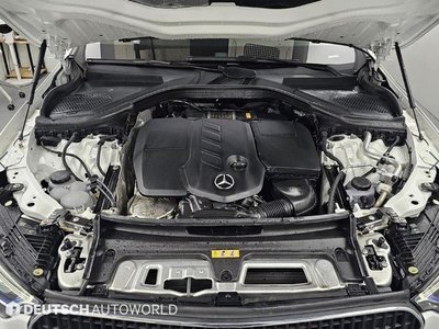 MERCEDES-BENZ GLC - 7