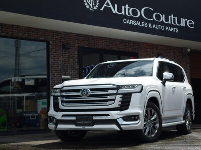 TOYOTA LAND CRUISER 300