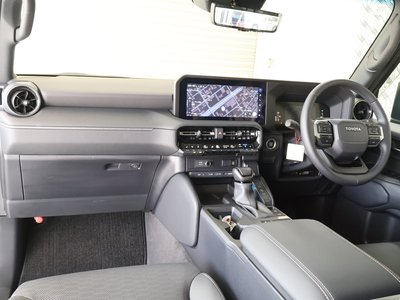 2025 Toyota LAND CRUISER 250 — фото 3