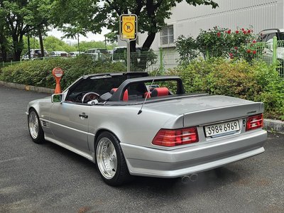 MERCEDES-BENZ SL - 10