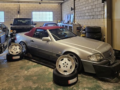 MERCEDES-BENZ SL - 1