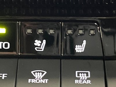 TOYOTA LAND CRUISER 250 - 7