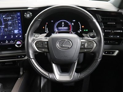 صورة مصغرة 6 لـ 2023 Lexus RX