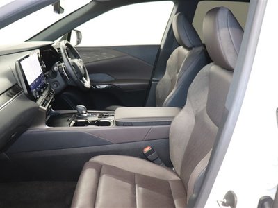 صورة مصغرة 22 لـ 2023 Lexus RX