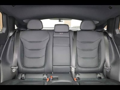 2025 Mercedes-BENZ GLC AMG 照片 10