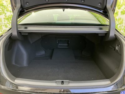 TOYOTA CROWN CROSSOVER - 8