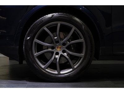 صورة 9 لـ 2023 Porsche CAYENNE