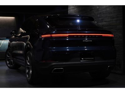 2023 Porsche CAYENNE 缩略图 23