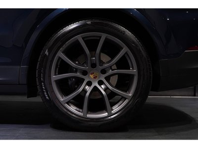 صورة 10 لـ 2023 Porsche CAYENNE