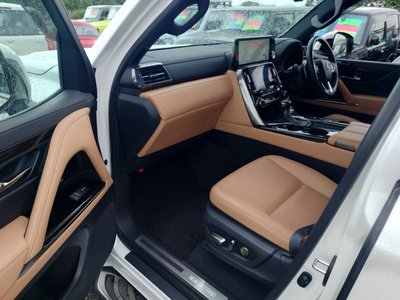 2023 Lexus LX 缩略图 12