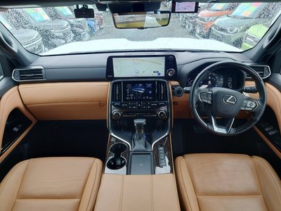 LEXUS LX - 8