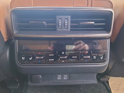 2023 Lexus LX 缩略图 18