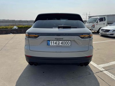 PORSCHE CAYENNE - 4