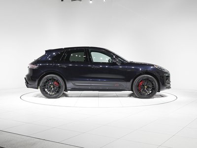 PORSCHE MACAN - 8