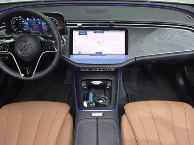 MERCEDES-BENZ E-CLASS - 5