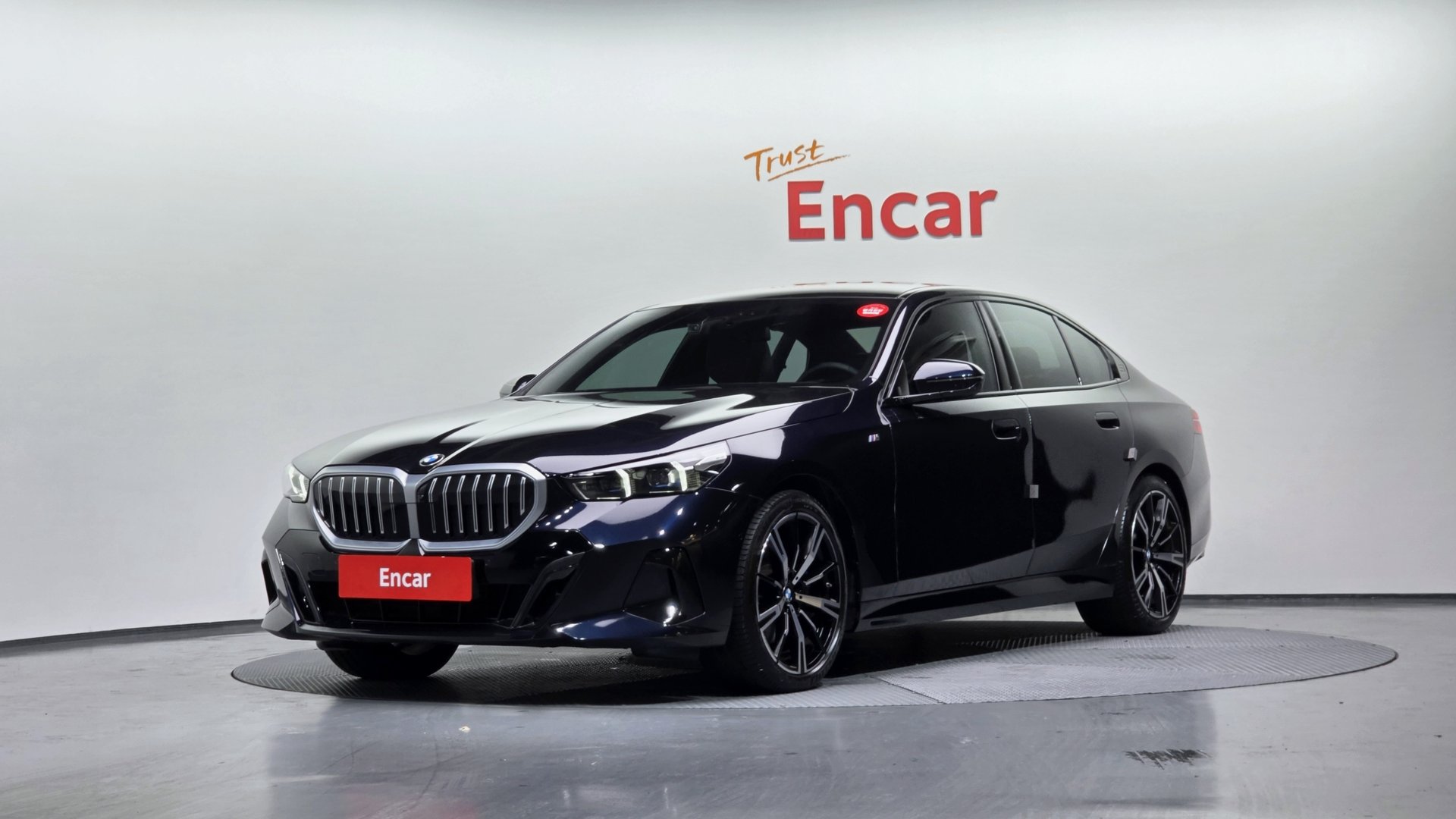 BMW 5 SERIES - View 1