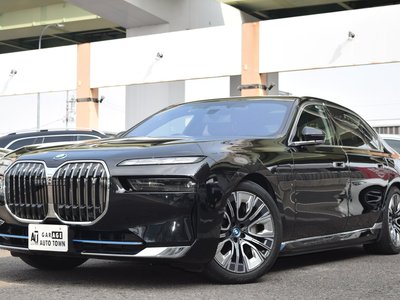 BMW I7 - 1