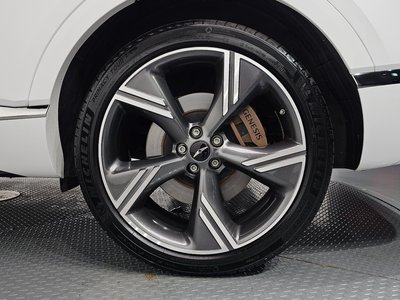 صورة 8 لـ 2023 Genesis GV80