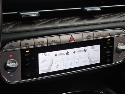 2023 Genesis G90 (RS4) thumbnail 35