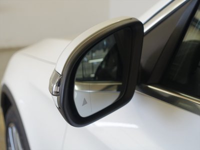 MERCEDES-BENZ GLC - 9