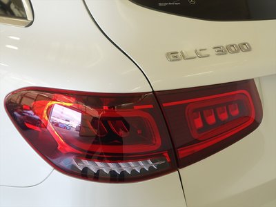 MERCEDES-BENZ GLC - 10