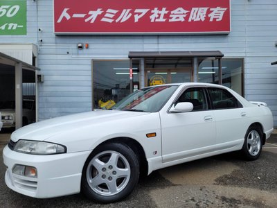 NISSAN SKYLINE
