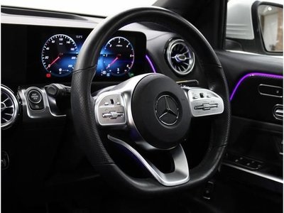 MERCEDES-BENZ GLB - 9