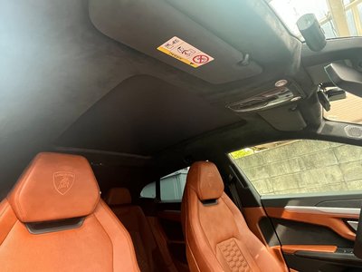 2019 Lamborghini URUS — фото 8