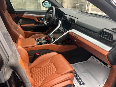 2019 Lamborghini URUS — фото 6