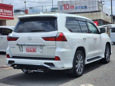 LEXUS LX - 2