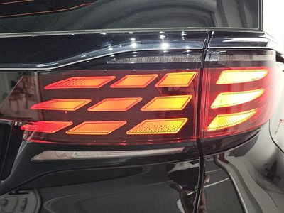 TOYOTA ALPHARD - 10