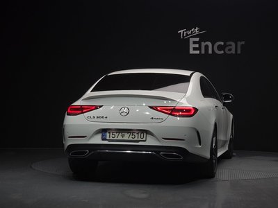 MERCEDES-BENZ CLS - 4