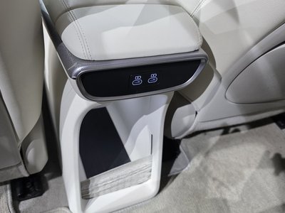 صورة مصغرة 29 لـ 2023 Genesis GV60