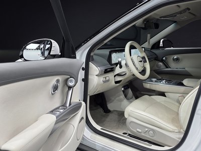 صورة مصغرة 13 لـ 2023 Genesis GV60