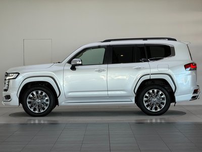 TOYOTA LAND CRUISER 300 - 6