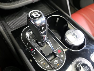 BENTLEY BENTAYGA - 9