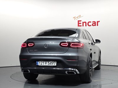 MERCEDES-BENZ GLC - 3