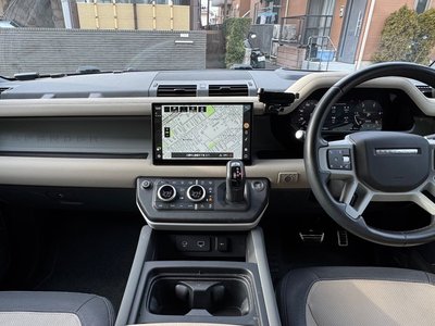 LAND ROVER DEFENDER - 5