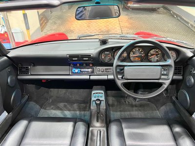 PORSCHE 911 - 9