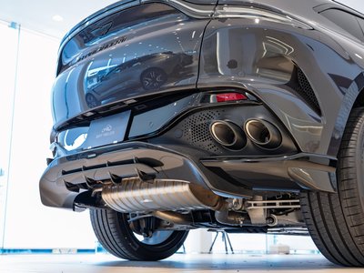 ASTON MARTIN DBX - 8