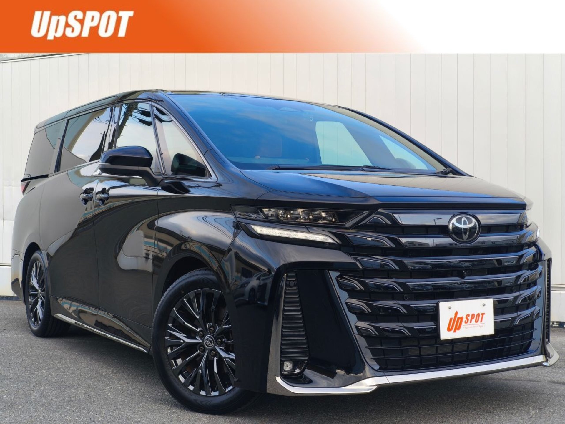 TOYOTA VELLFIRE - View 1