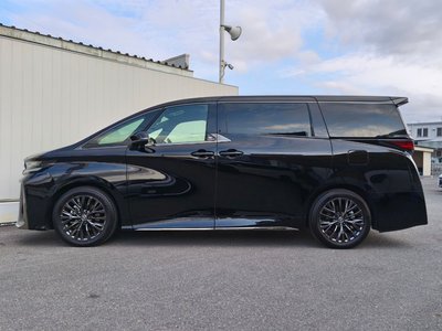 TOYOTA VELLFIRE - 9