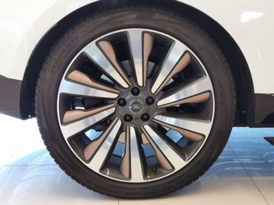 صورة 6 لـ 2024 LAND Rover RANGE ROVER